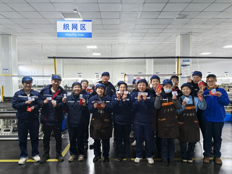 心系員工·情暖新春 I 廣豐篩分為員工發(fā)放春節(jié)福利